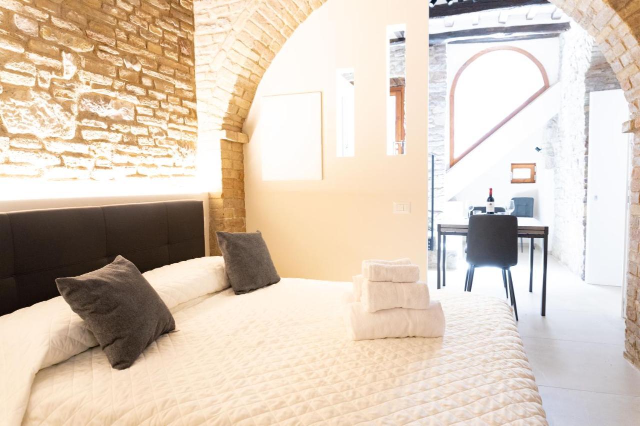 아시시 Loft Rustico In Centro Storico 아파트 외부 사진